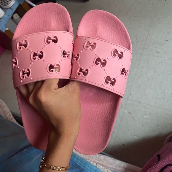 Gucci slides - Picture 1 of 8